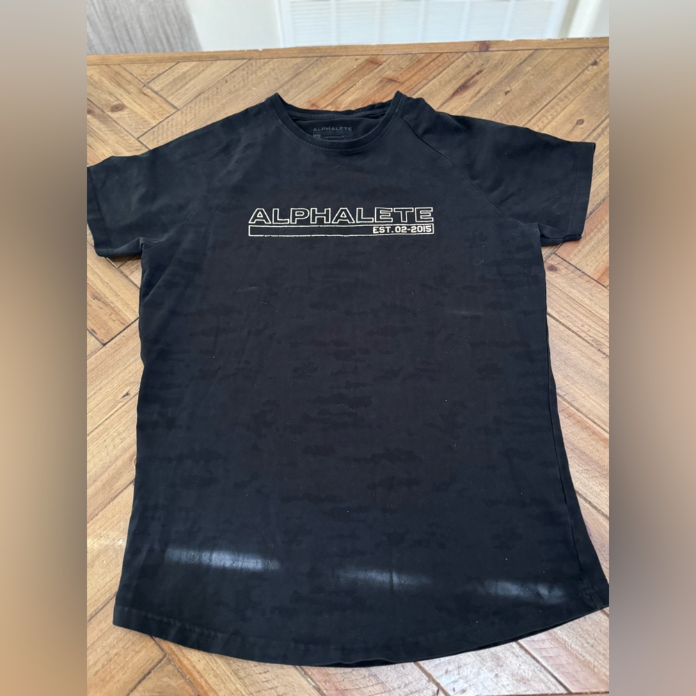 Alphalete men shirt